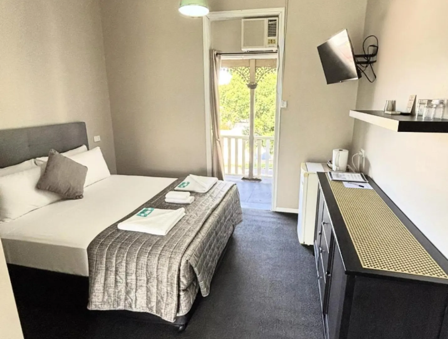 Grand Hotel Mount Morgan